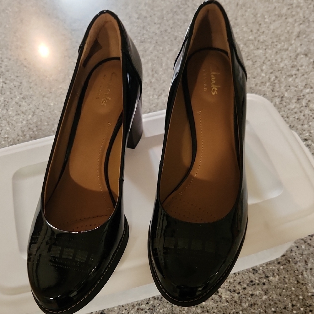 Clarks Black Heels Sleek Design